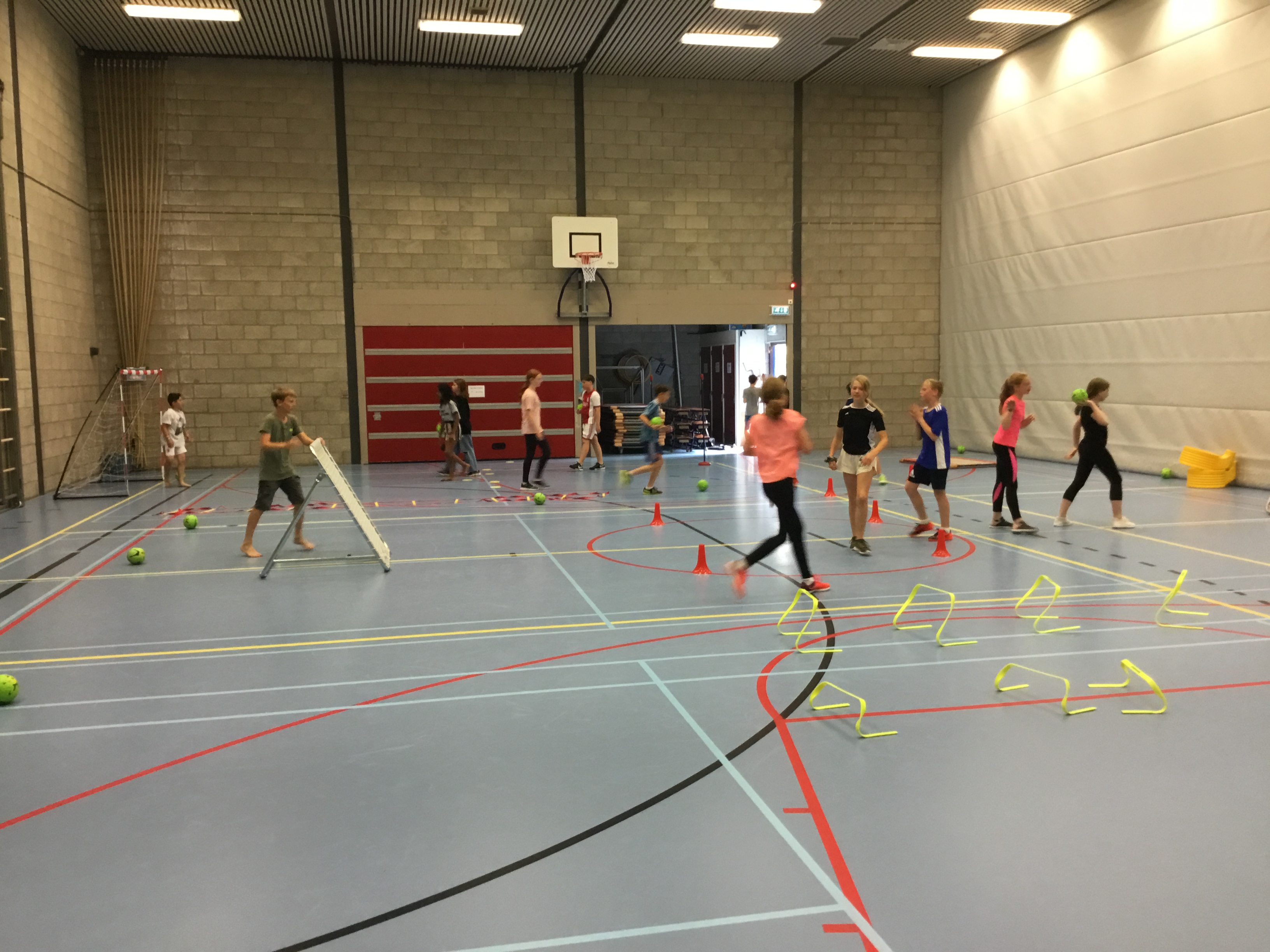Impressie van de handbal gymles